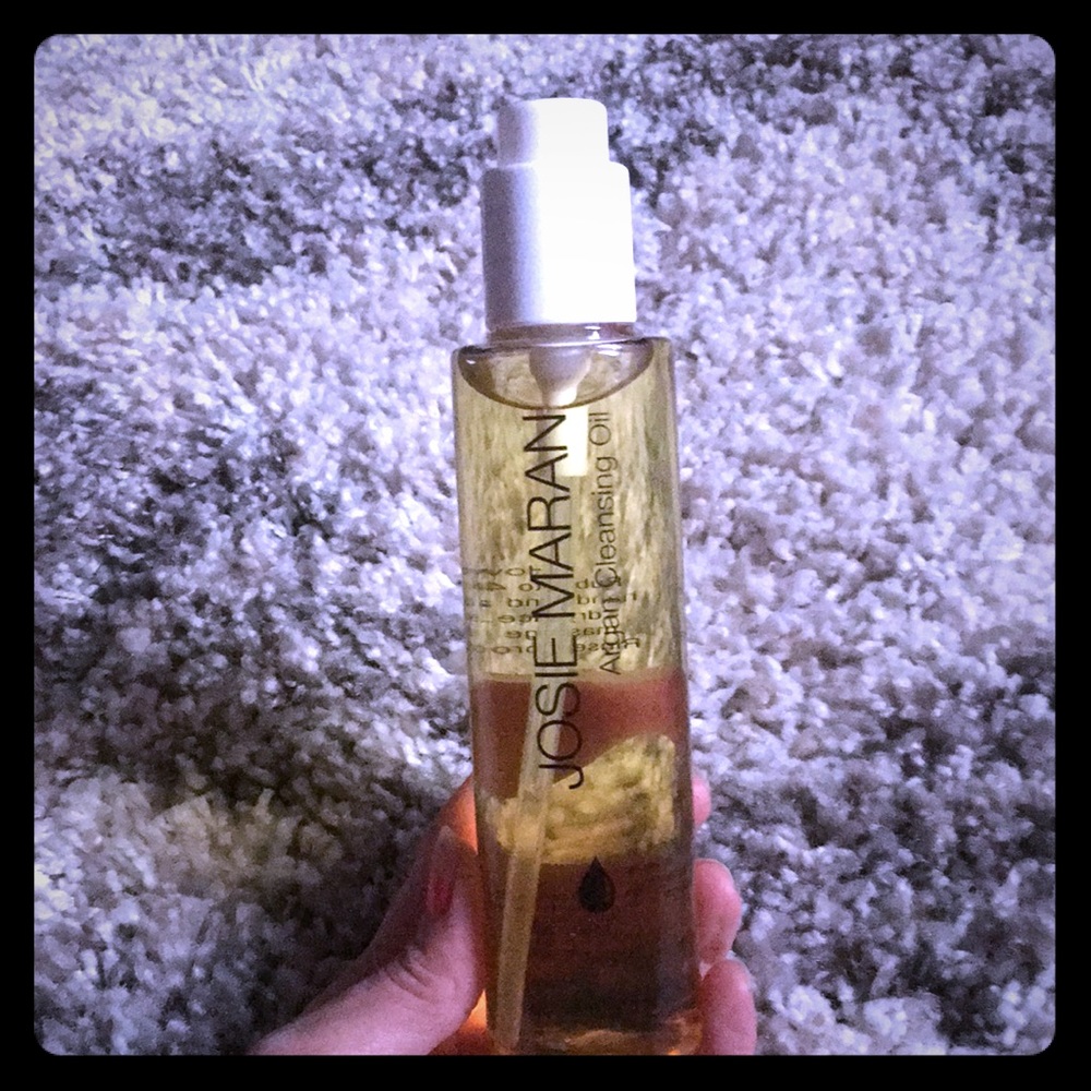 New Josie Maran Argan cleansing oil